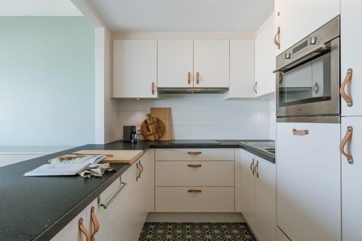 Huswell - Bright Seaview Apartment In Oostende Exteriér fotografie